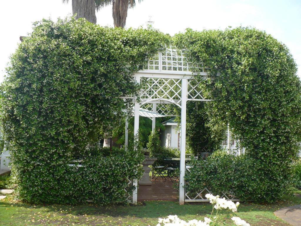 A Tapestry Garden Guest House Potchefstroom Exterior foto